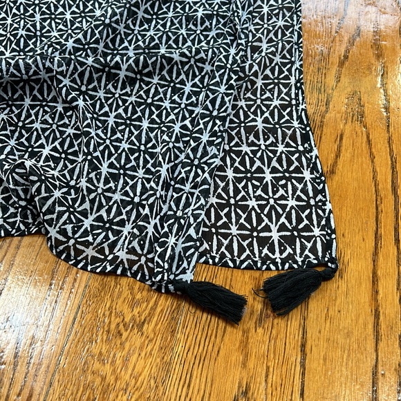 Kona Sol black and white swim cover up with tassels. Size XL. - Picture 2 of 11